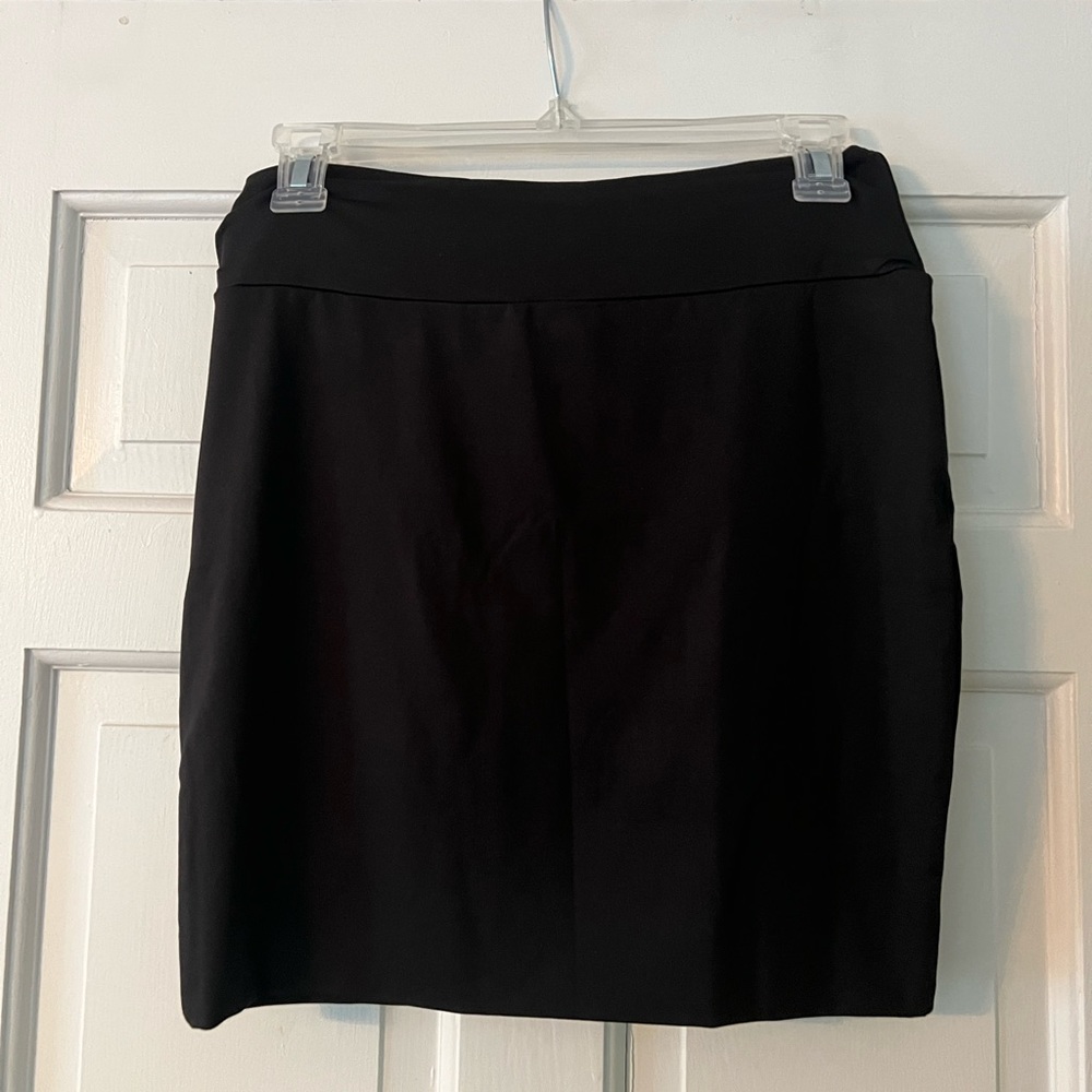BRAND NEW Black Bodycon Skirt (size medium, color black)